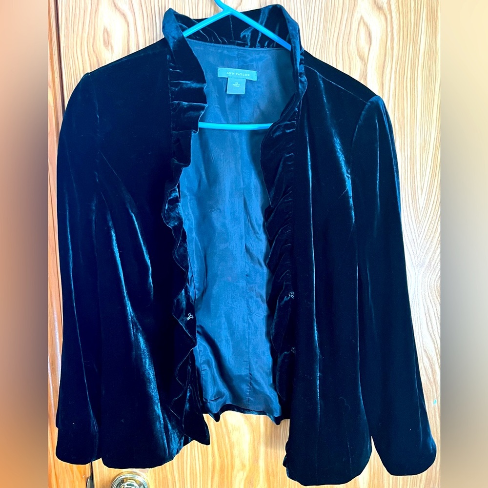 Ann Taylor size 10 blazer